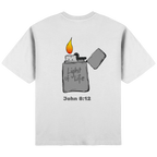 Jesus is the light of life - Streetwear Oversized T-Shirt